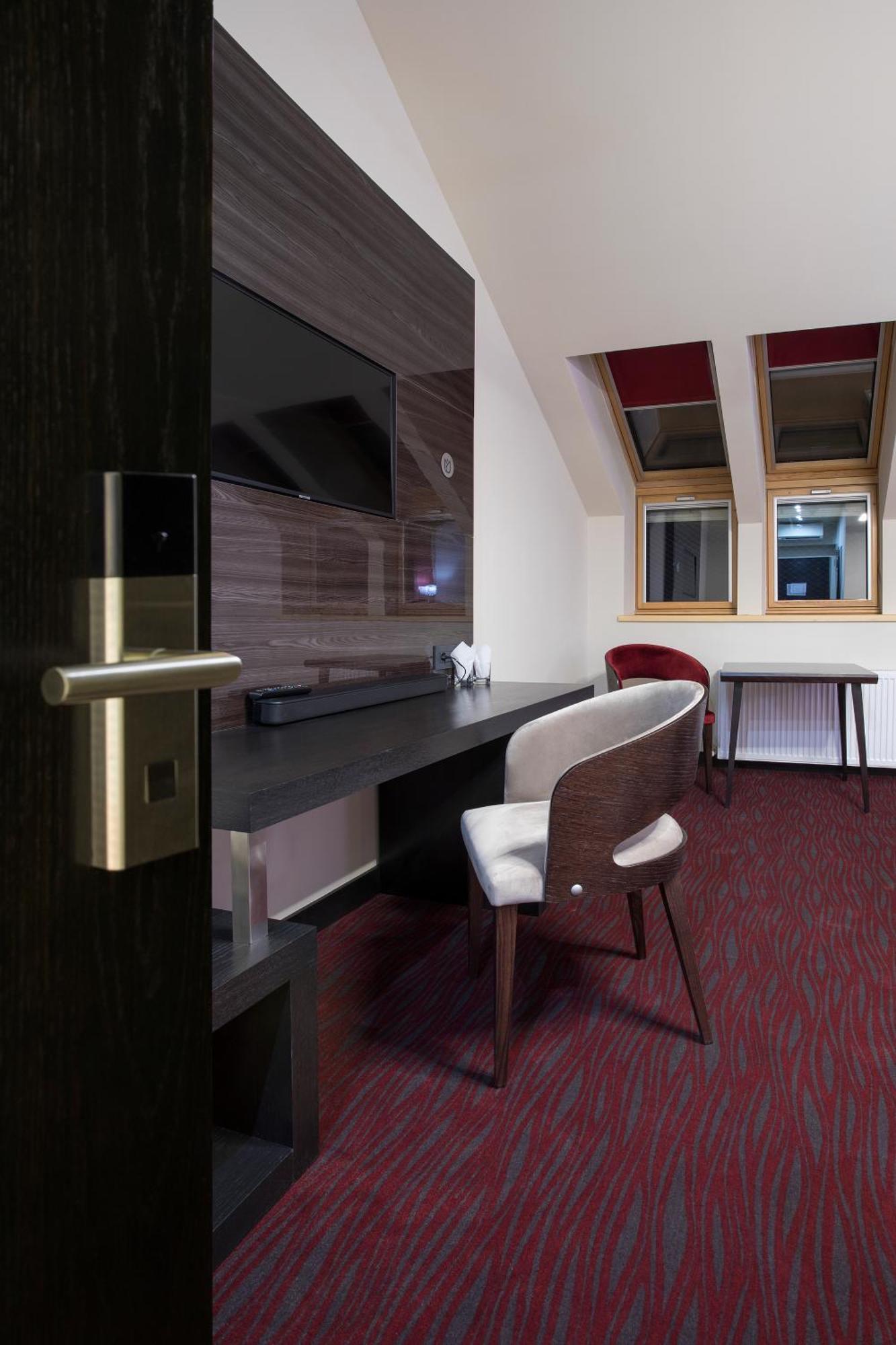 The Fifth Floor By Old Town Hotel Timisoara Luaran gambar